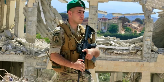 Güney Lübnan'da devriye esnasında patlama: 5 Lübnan askeri yaralandı