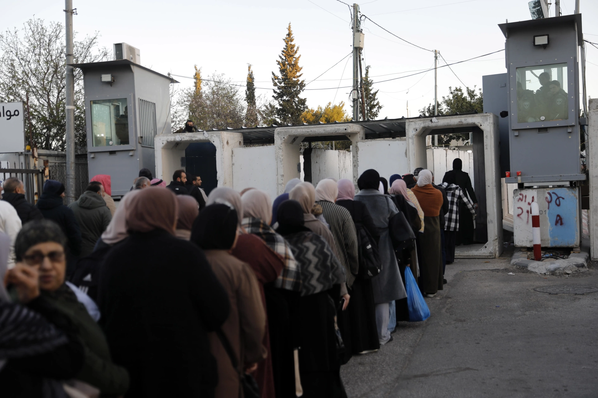 İsrail kontrol noktaları "doğumhaneye" dönüştü: Batı Şeria’da insanlık dramı