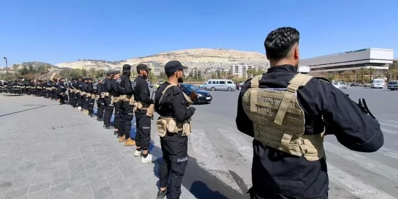 Suriye'de Esad'ın iki kilit generaline memleketinde operasyon!