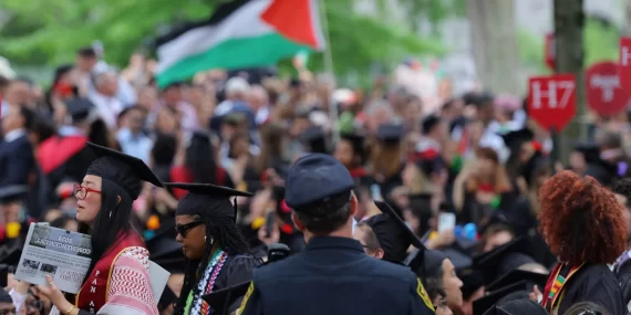 Trump yönetimine Harvard darbesi: Federal mahkeme ayrımcılık davasını reddetti