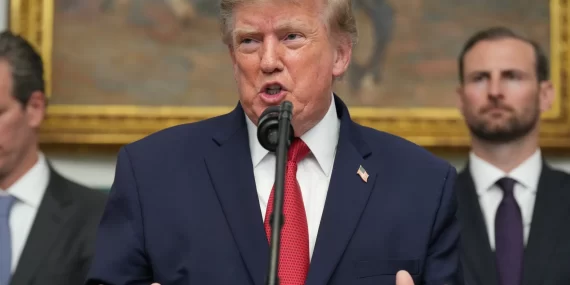 Trump'tan İran'a karşı 'tarihin en ezici ekonomik operasyonu'