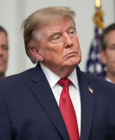 Trump'tan İran'a "Normandiya Çıkarması" gibi ekonomik abluka