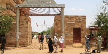 Darfur'dan Çad'a savrulan diplomalar: Savaşın vurduğu mezunlar