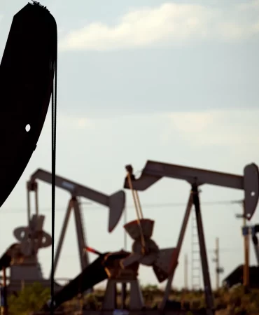 Diplomasi umudu emtiayı vurdu: Petrol ve altın geriledi