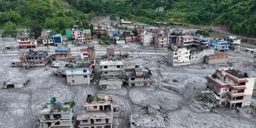 Himalayalar'da felaket: 633 ölü, 3 bine yakın kayıp!