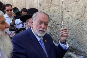 Huckabee'den yerleşimci çıkışı: Şiddeti kınadı, yerleşimi savundu