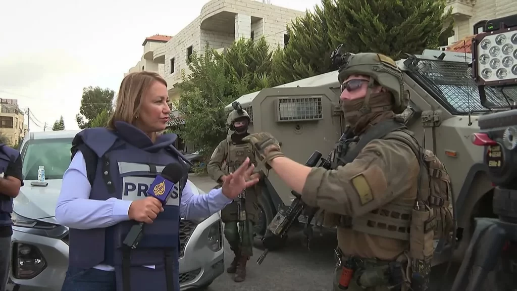 İsrail güçleri Al Jazeera ekibini engelledi: Yayını zorla kestiler
