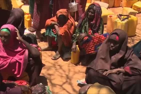 Somali'de insanlık dramı: Yüz binler kamplarda açlıkla baş başa