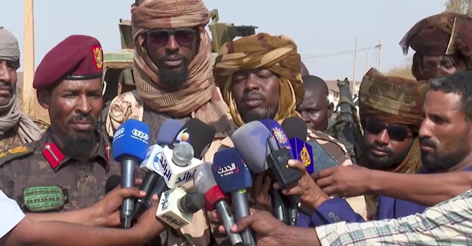 Sudan'da dengeler değişti: Kritik kent düştü, firar başladı!