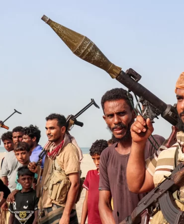 Yemen'de şiddetli çatışmalar: Ordu takviye birlik gönderdi