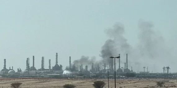 Brent petrol 106 dolara çıktı: Körfez'de çatışma fiyatlanıyor