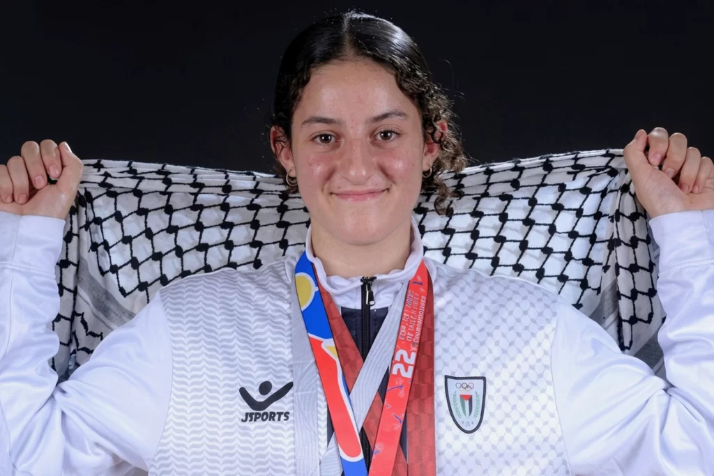 Dünya şampiyonasında tarihi an: Filistinli karateciden altın