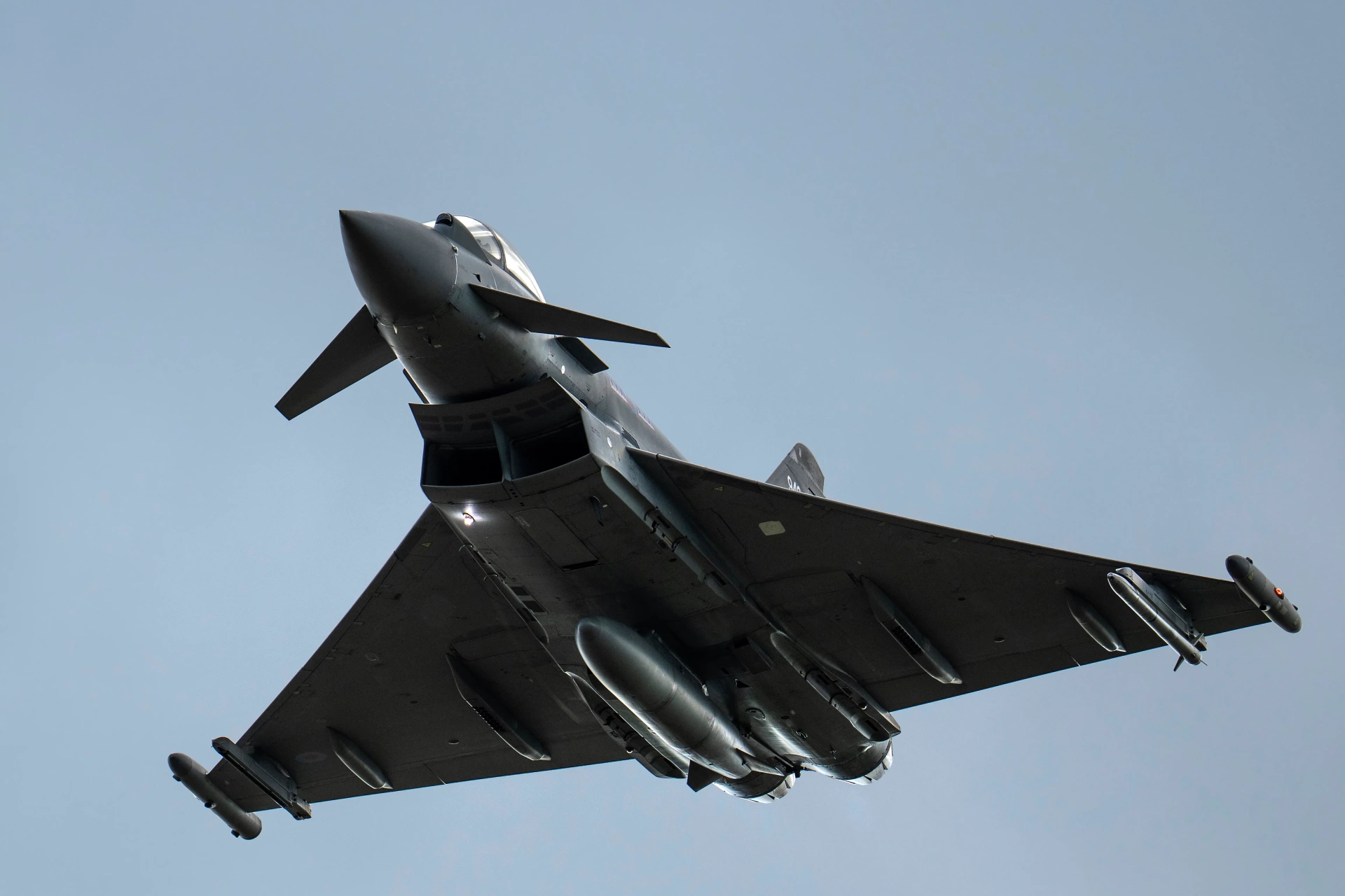 İngiltere'den Suudi Arabistan'a hava kalkanı: Typhoon jetleri devrede