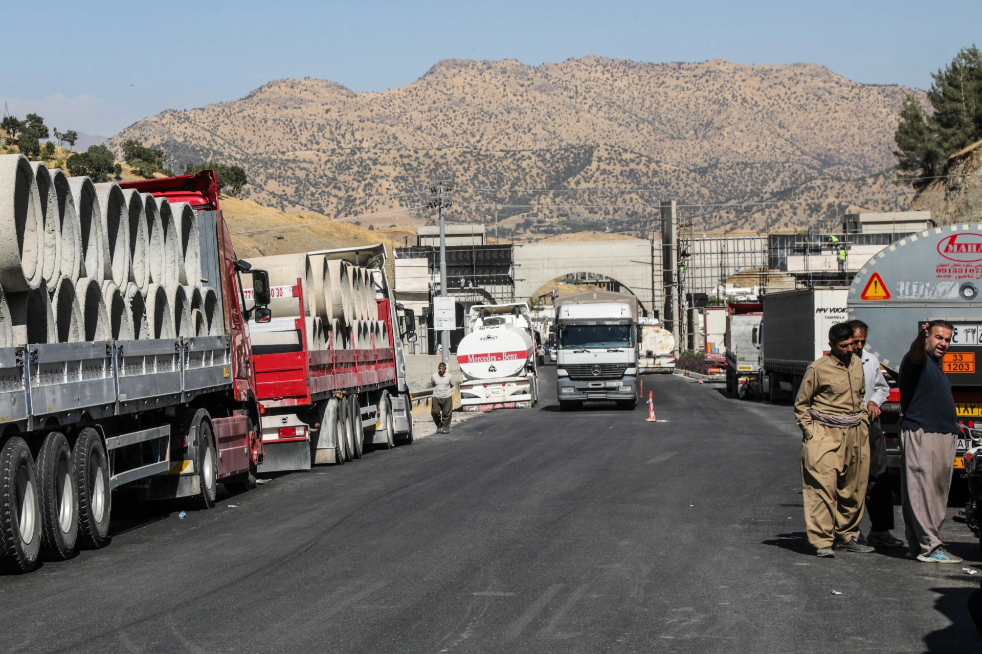 İran'ın kara ticaret kapıları kapandı: Kuşatma derinleşiyor