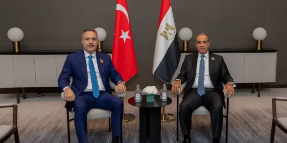 istanbulda-dogu-akdeniz-catlagi-misirdan-libya-itirazi