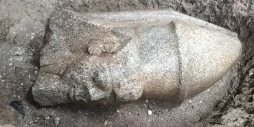 Mısır'da köylünün tarlasından çıktı: II. Ramses'in dev heykelleri bulundu