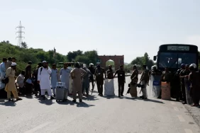Pakistan'da başkent kilitlendi: Hükümet ve muhalefet masada