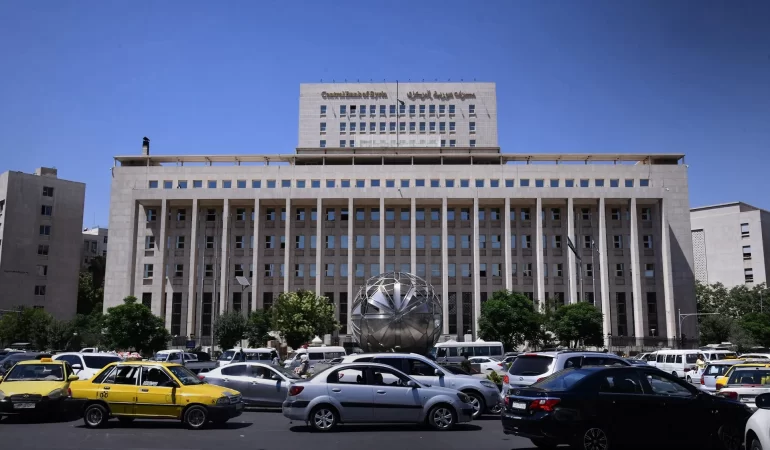 Suriye lirasında yeni düşüş: Dış ticaret açığı kuru vurdu