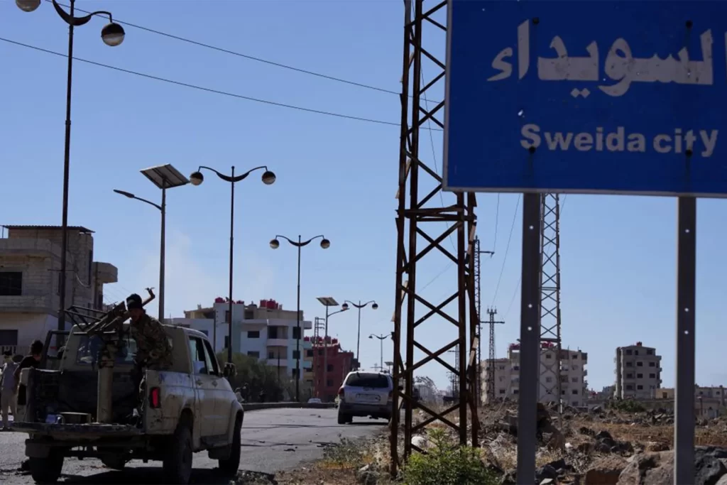 Süveyda'da sokaklar savaş alanı: Yakıt kavgası şehre yayıldı