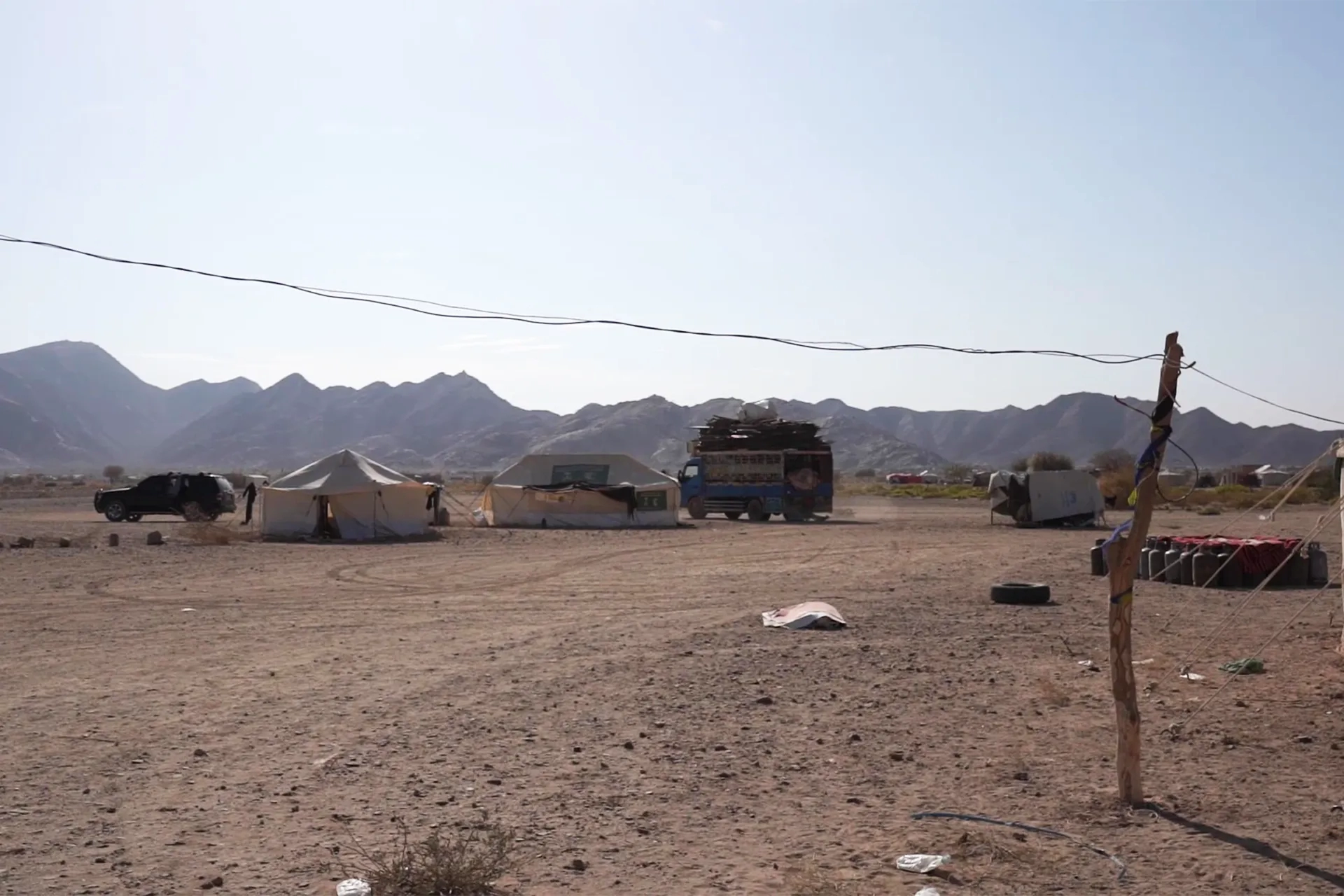 Yemen'de sivillere füze yağmuru: İki milyonluk kente saldırı