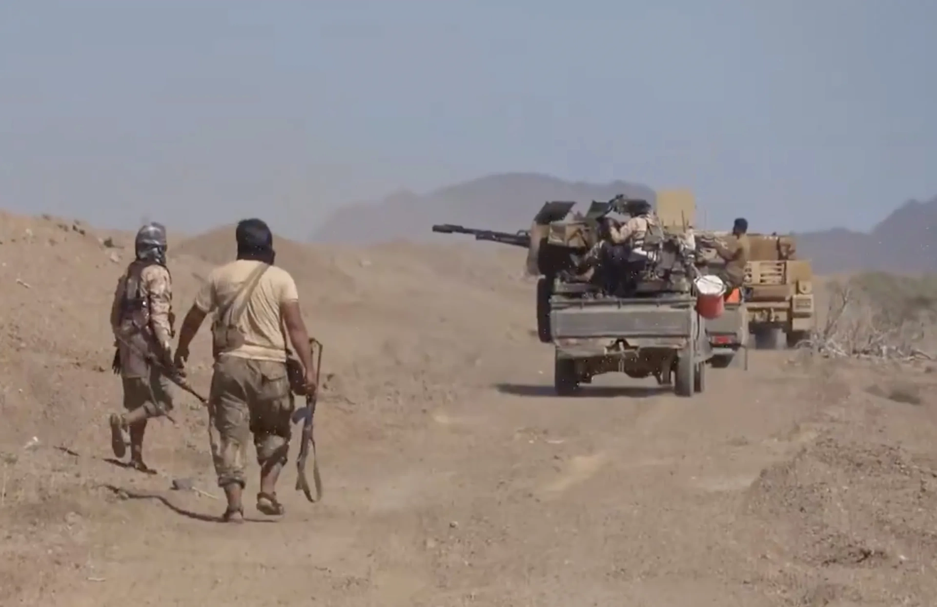 Yemen'de 'Yemen Şafağı' harekatı: Çatışmalar 3. gününde alevlendi
