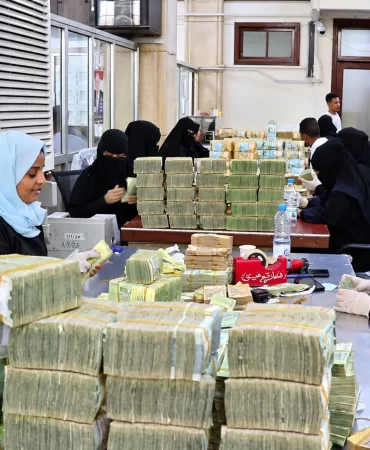 Yemen'den Husilere mali kuşatma: Milyar dolarlık ağa kilit